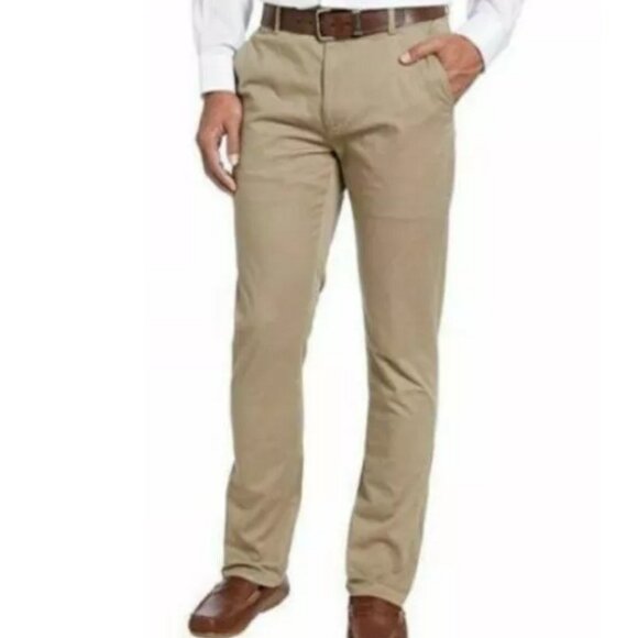 Kirkland Signature Men's Chino Pant Tailored Fit Straight Leg Size 42/32 Khaki - Picture 1 of 1